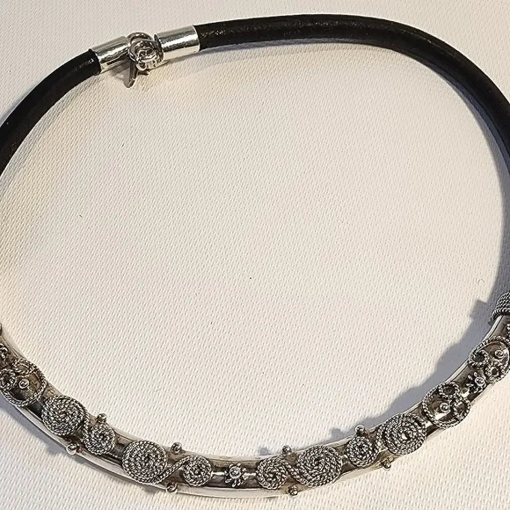 Sterling Silver 925‎ and Black Leather Choker Style Necklace 17 Inches